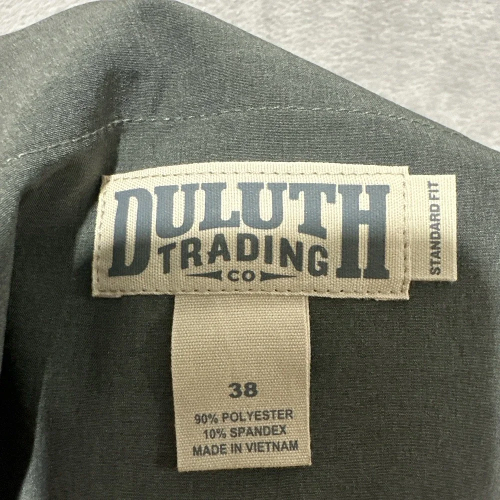 Duluth Trading Co Standard Fit Green Shorts Mens Size 38 Flat Front Slash Pocket